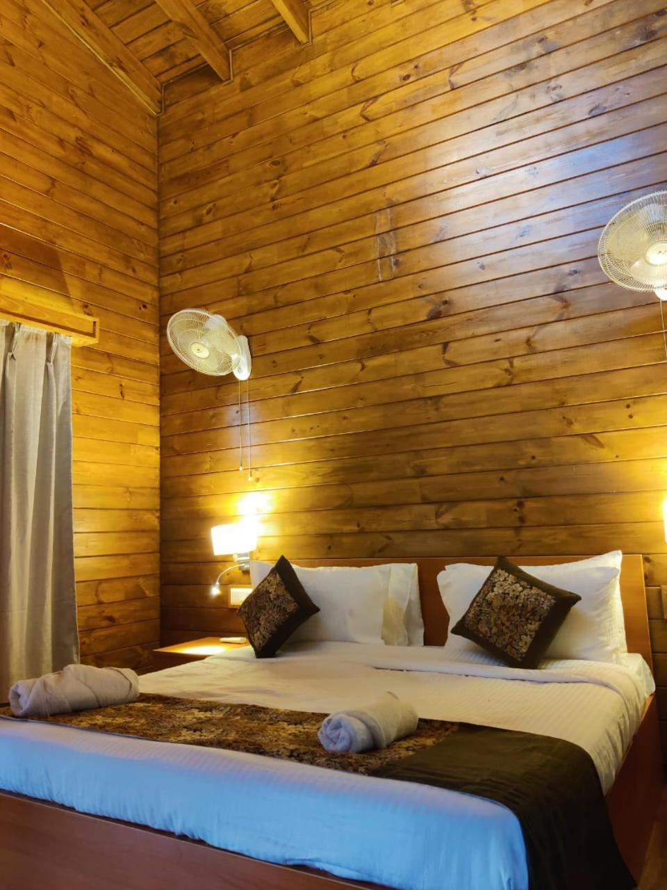Jironi Resort Tezpur Eksteriør bilde