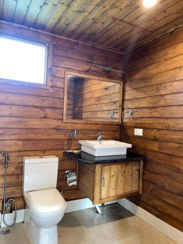 Jironi Resort Tezpur Eksteriør bilde